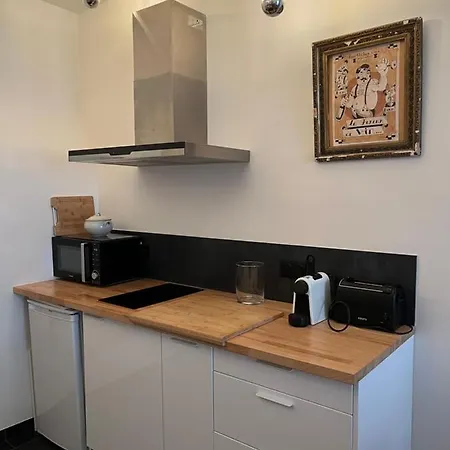 Apartament De 1 *
