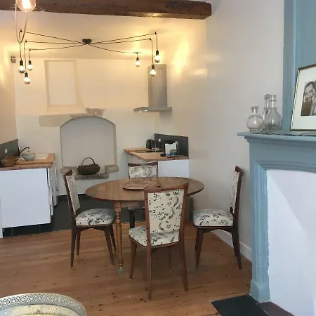 De 1 Apartament