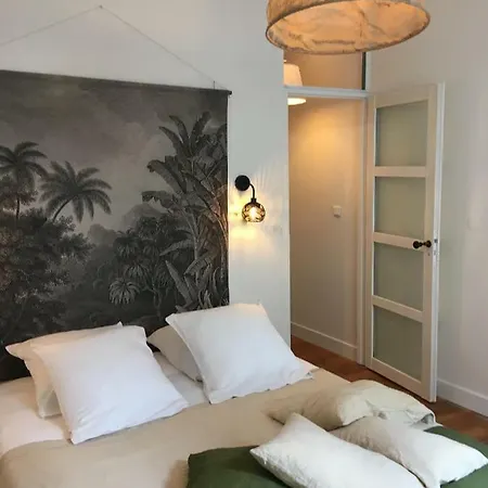 De 1 Apartment